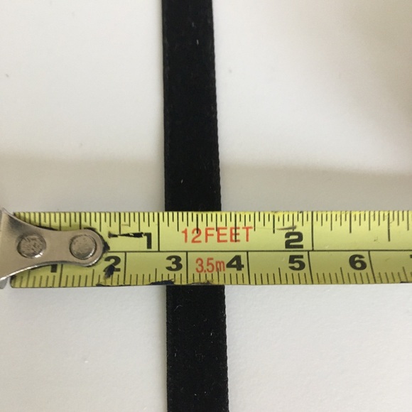 Set of three choker necklaces - Picture 8 of 8